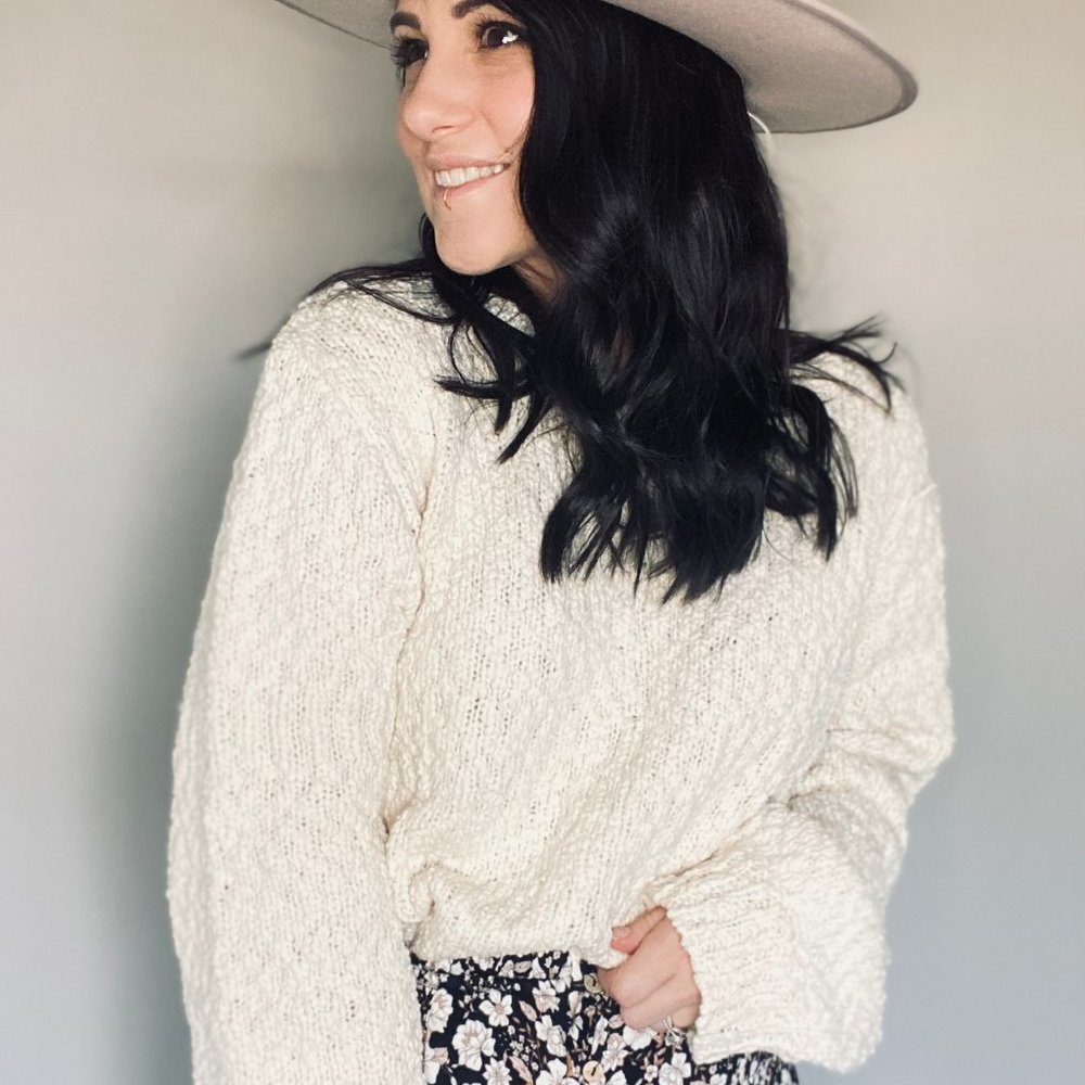 Promesa Cream Sweater